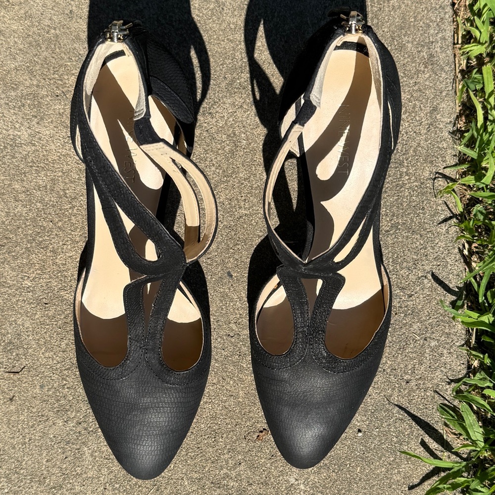Nine West black leather heels with zipper back and strappy detail on top